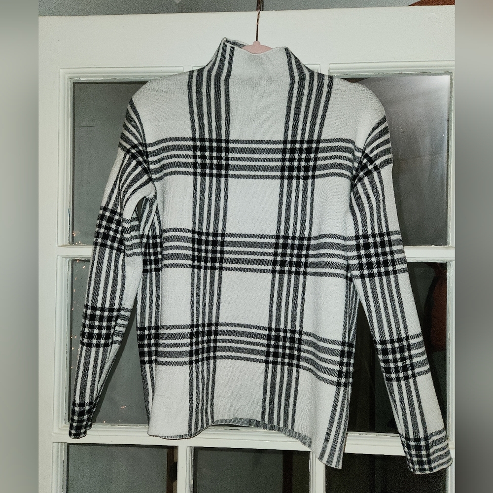 Tahari Striped Knit Turtleneck Sweater in Black and White